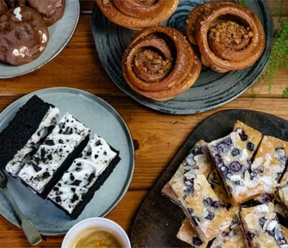 Taste Our Award Winning Cakes & Bakes at Clements & Hope Polperro, Cornwall